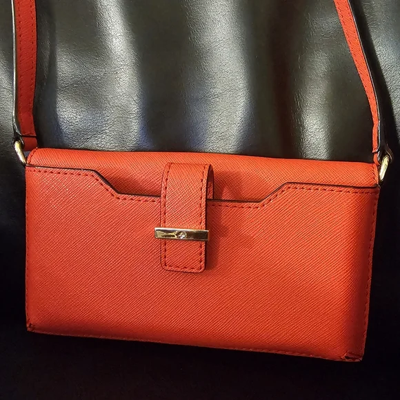 Kate Spade Crossbody Red Saffiano Leather NWOT - Picture 3 of 15